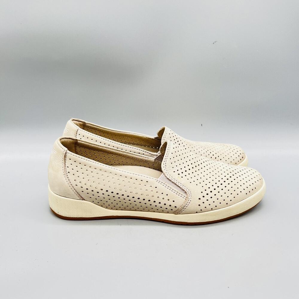 Dansko Shoes Womens 8.5 Beige Nubuck Perforated Slip On Walking Casual Comfort